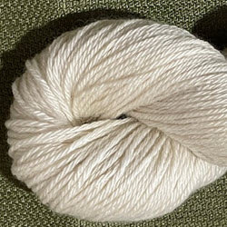 SN209 - 4/13.6 NM - 100% Cashmere Natural - 50g Skein